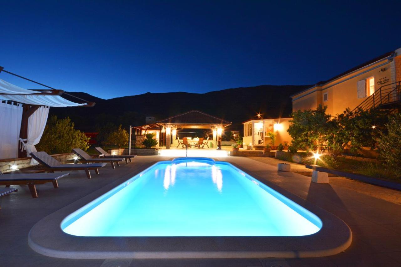 Villa Oliva Каштела Экстерьер фото