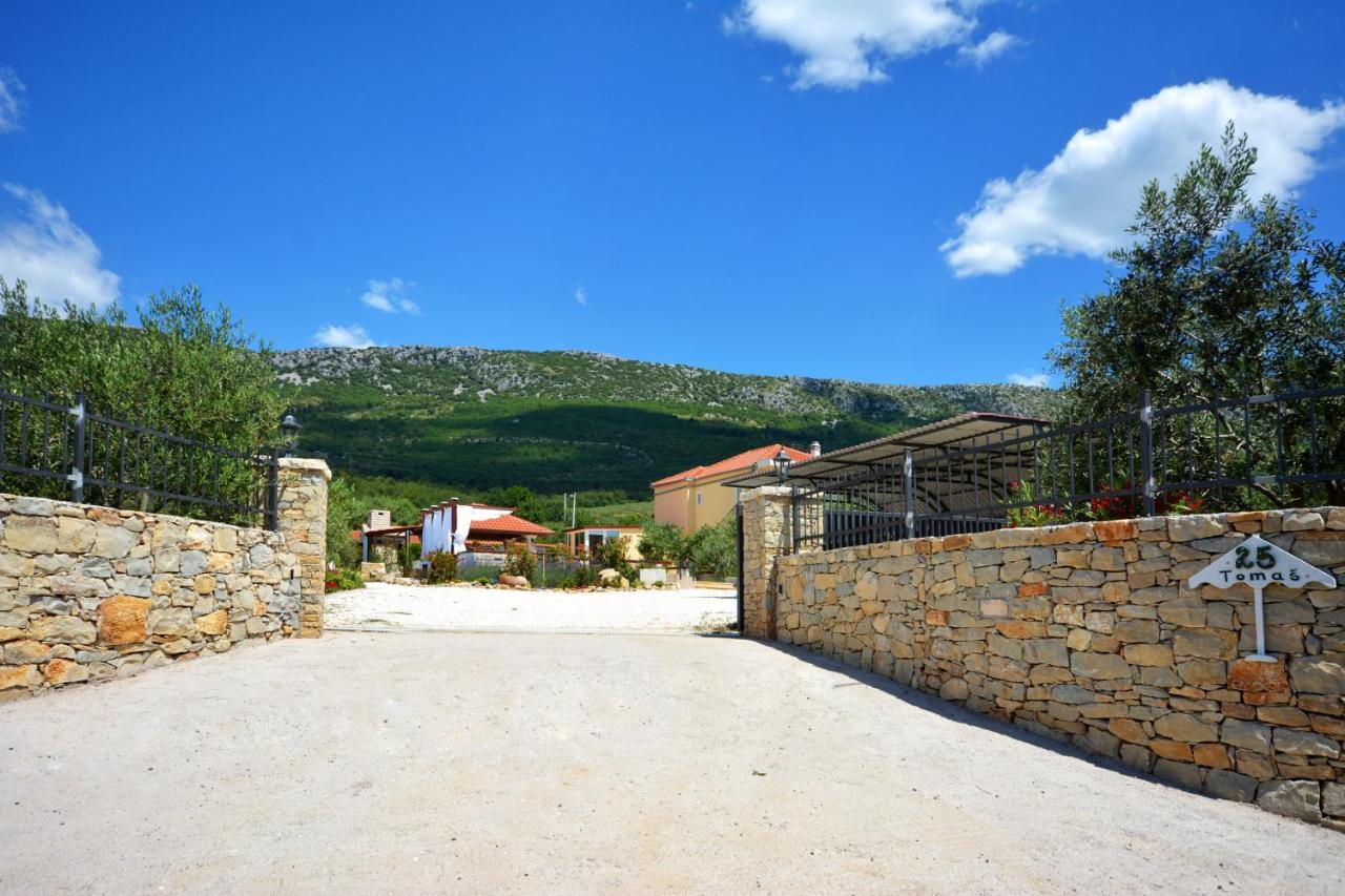 Villa Oliva Каштела Экстерьер фото